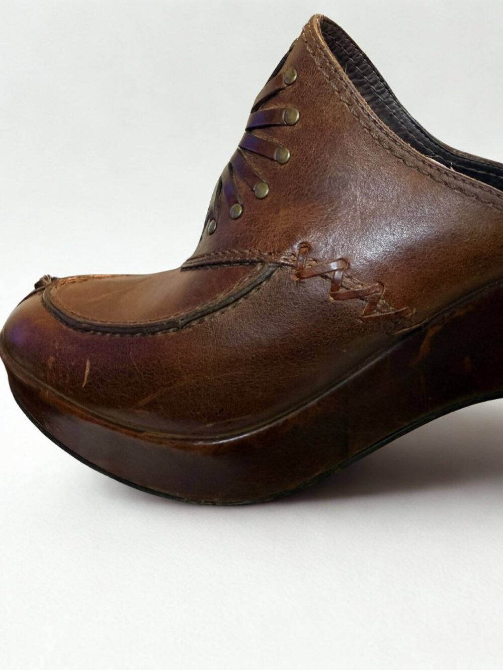 Frye Ingrid Apron Distressed Brown Leather Wooden Clogs Mules Women's Size 10 - Picture 5 of 6